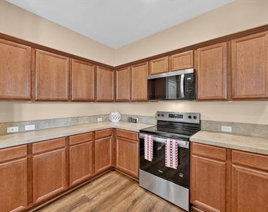 2510 Sedona Street - Photo Thumbnail 5