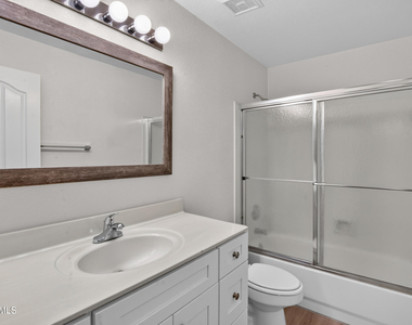 13364 W Wilshire Drive - Photo Thumbnail 34