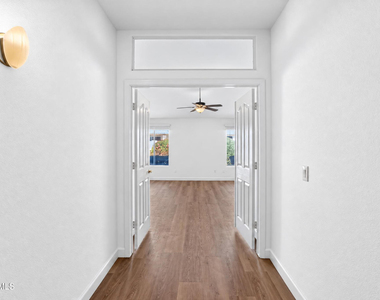 13364 W Wilshire Drive - Photo Thumbnail 24