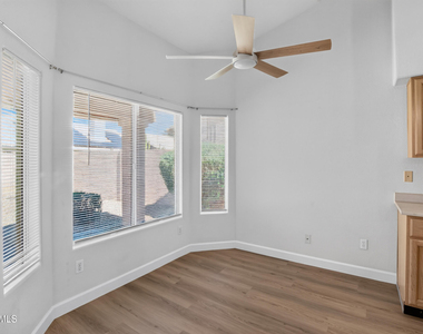 13364 W Wilshire Drive - Photo Thumbnail 14