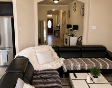 5113 Texana Drive - Photo Thumbnail 2