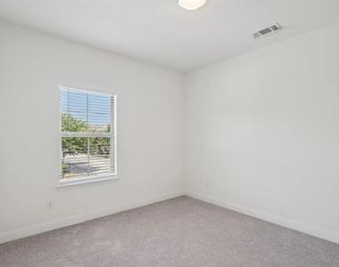 4432 Villa Drive - Photo Thumbnail 23
