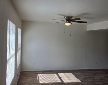 6412 S Mcallister Avenue - Photo Thumbnail 6