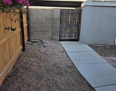 6412 S Mcallister Avenue - Photo Thumbnail 2