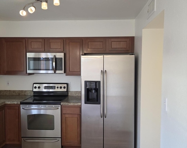 6412 S Mcallister Avenue - Photo Thumbnail 10
