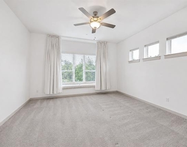 1751 Montgomery Drive - Photo Thumbnail 17