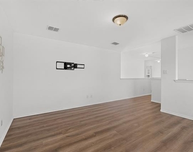 2285 Obsidian Drive - Photo Thumbnail 20