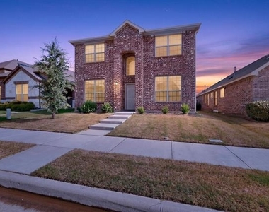2285 Obsidian Drive - Photo Thumbnail 1