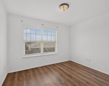 2285 Obsidian Drive - Photo Thumbnail 22