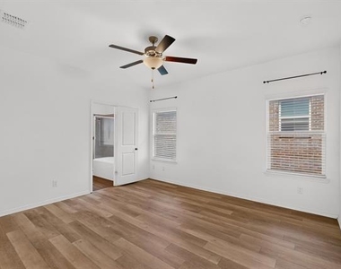 2285 Obsidian Drive - Photo Thumbnail 8