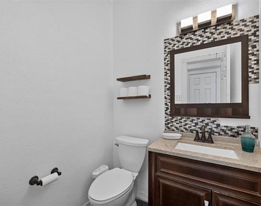 5900 Atlanta Drive - Photo Thumbnail 10