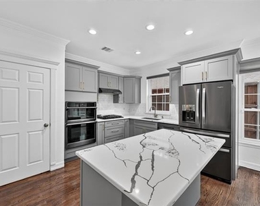 5900 Atlanta Drive - Photo Thumbnail 6