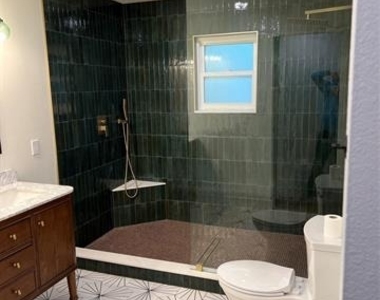 607 Cain Street - Photo Thumbnail 12