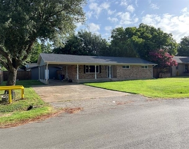 607 Cain Street - Photo Thumbnail 22