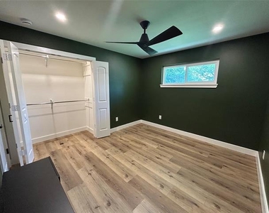 607 Cain Street - Photo Thumbnail 13