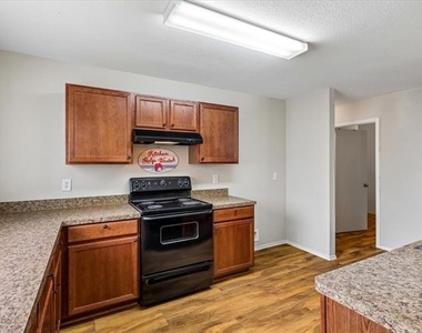 5720 Mountain Stream Trail - Photo Thumbnail 6