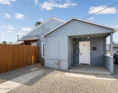5913 W Palmaire Avenue - Photo Thumbnail 2