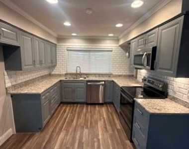 607 Glen Rock Place - Photo Thumbnail 5