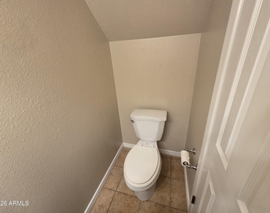 1809 E Frier Drive - Photo Thumbnail 11