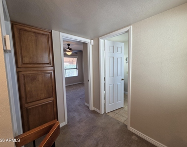 1809 E Frier Drive - Photo Thumbnail 12