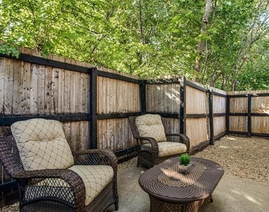 5322 Columbia Avenue - Photo Thumbnail 11