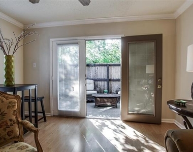 5322 Columbia Avenue - Photo Thumbnail 17