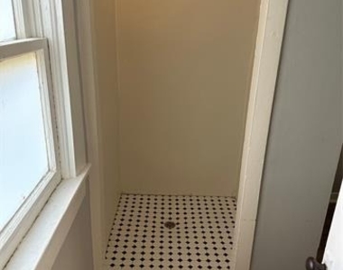515 Pearl Street - Photo Thumbnail 3