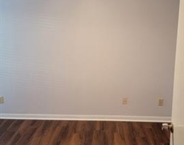 2103 Friendly Drive - Photo Thumbnail 15