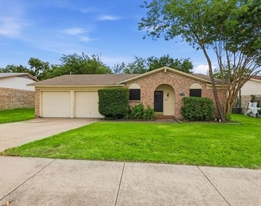 6540 Bernadine Drive - Photo Thumbnail 16