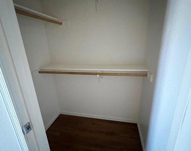4661 E Laurel Avenue - Photo Thumbnail 15