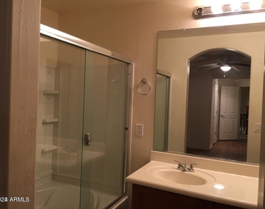 4661 E Laurel Avenue - Photo Thumbnail 19