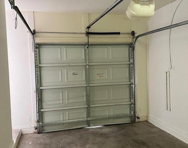 4661 E Laurel Avenue - Photo Thumbnail 30