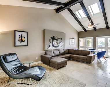 8711 E Paraiso Drive - Photo Thumbnail 4