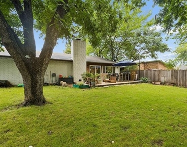 3818 Ruidosa Avenue - Photo Thumbnail 26