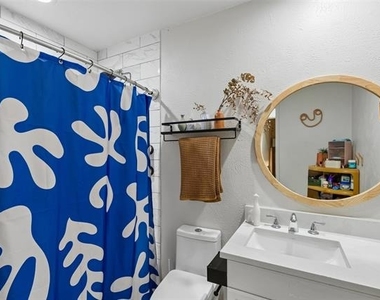 3818 Ruidosa Avenue - Photo Thumbnail 22