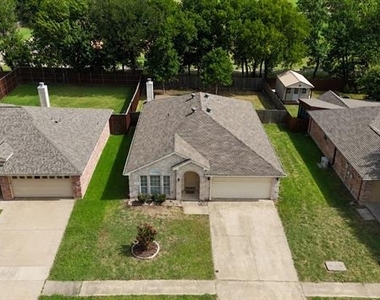 243 Lake Travis Drive - Photo Thumbnail 27