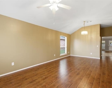 243 Lake Travis Drive - Photo Thumbnail 1