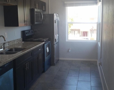 1602 W Mcdowell Road - Photo Thumbnail 1