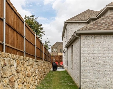 3614 Adriana Avenue - Photo Thumbnail 23