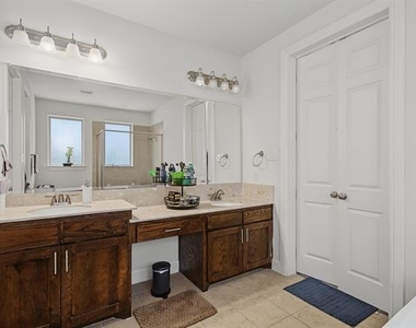 8701 Fairway Lane - Photo Thumbnail 17
