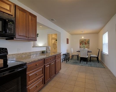 10849 Cotillion Drive - Photo Thumbnail 9