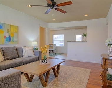 10849 Cotillion Drive - Photo Thumbnail 4