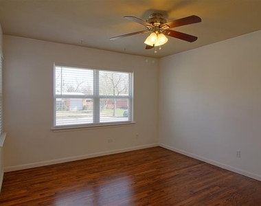 10849 Cotillion Drive - Photo Thumbnail 13