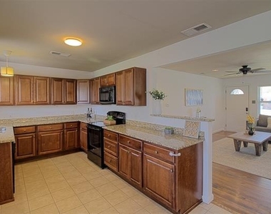 10849 Cotillion Drive - Photo Thumbnail 7