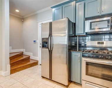 1211 S Adams Street - Photo Thumbnail 13