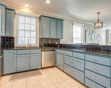 1211 S Adams Street - Photo Thumbnail 11