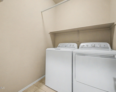 6932 W Blackhawk Drive - Photo Thumbnail 28