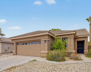 6932 W Blackhawk Drive - Photo Thumbnail 6
