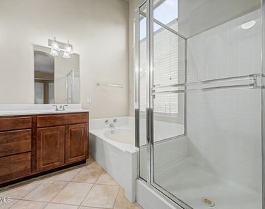 6932 W Blackhawk Drive - Photo Thumbnail 21