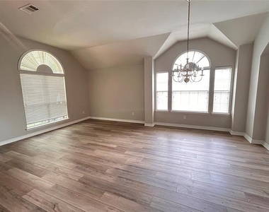 6104 Oldham Drive - Photo Thumbnail 1